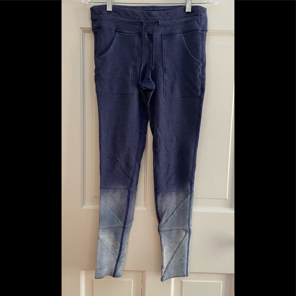 Free People Movement Keyoto Blue leggings P/S NWOT